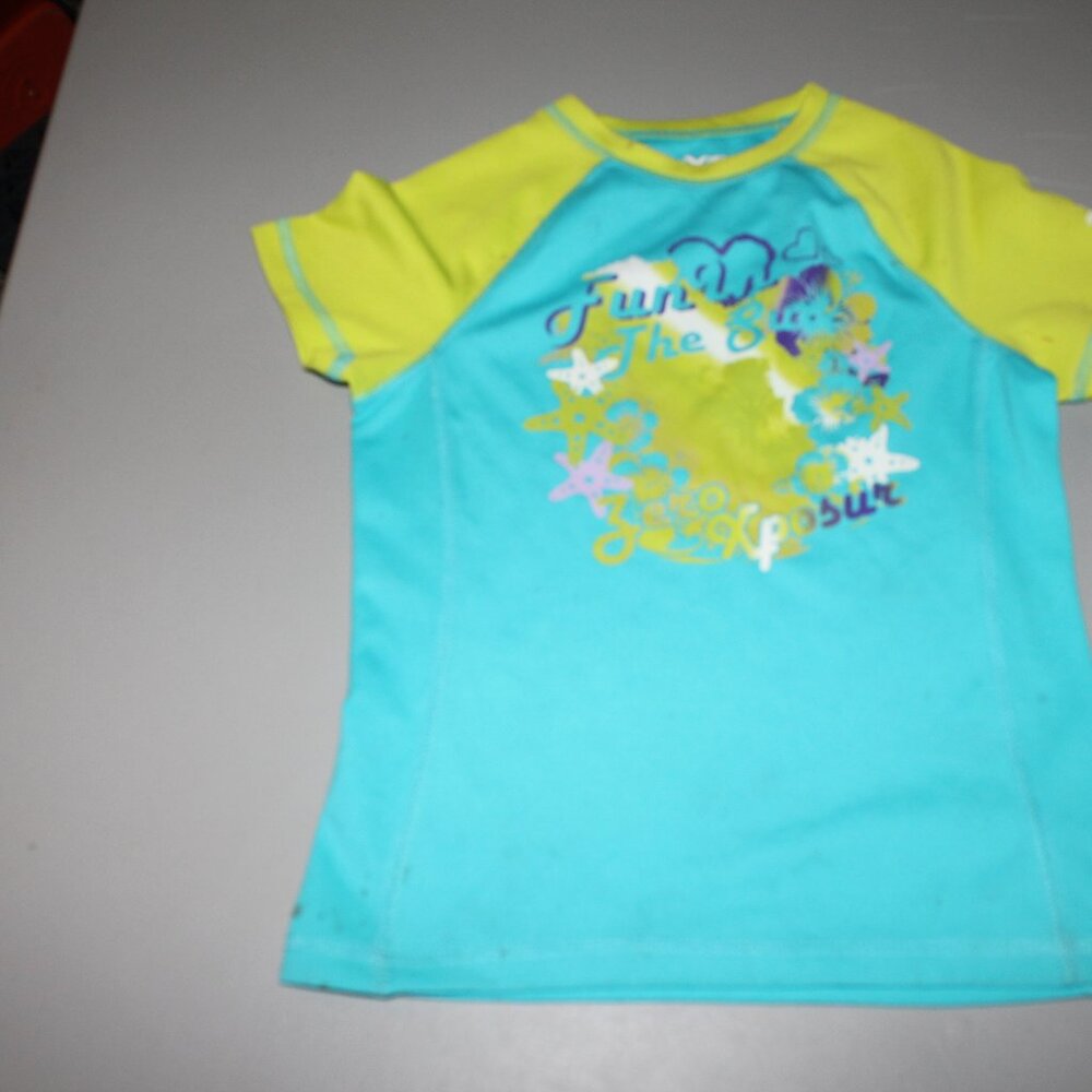 ZeroXposur Swim Top Size Small 7/8
